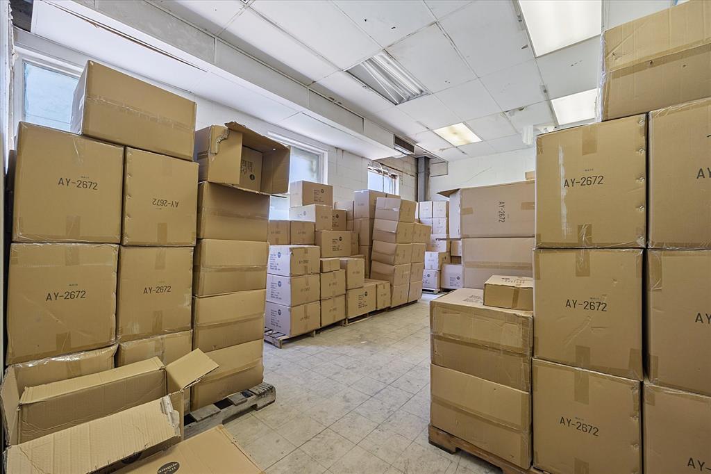 Levi L York - Commercial Sale