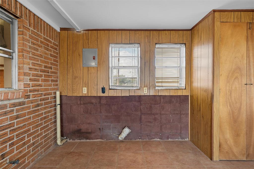 Winfrey A B J - Residential