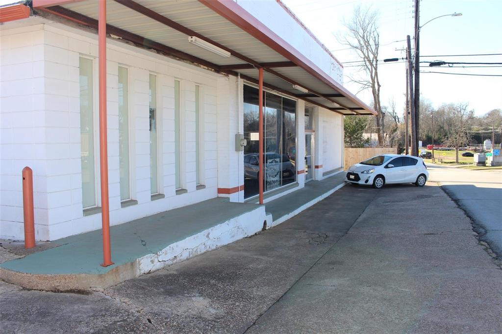 201 E Houston Avenue