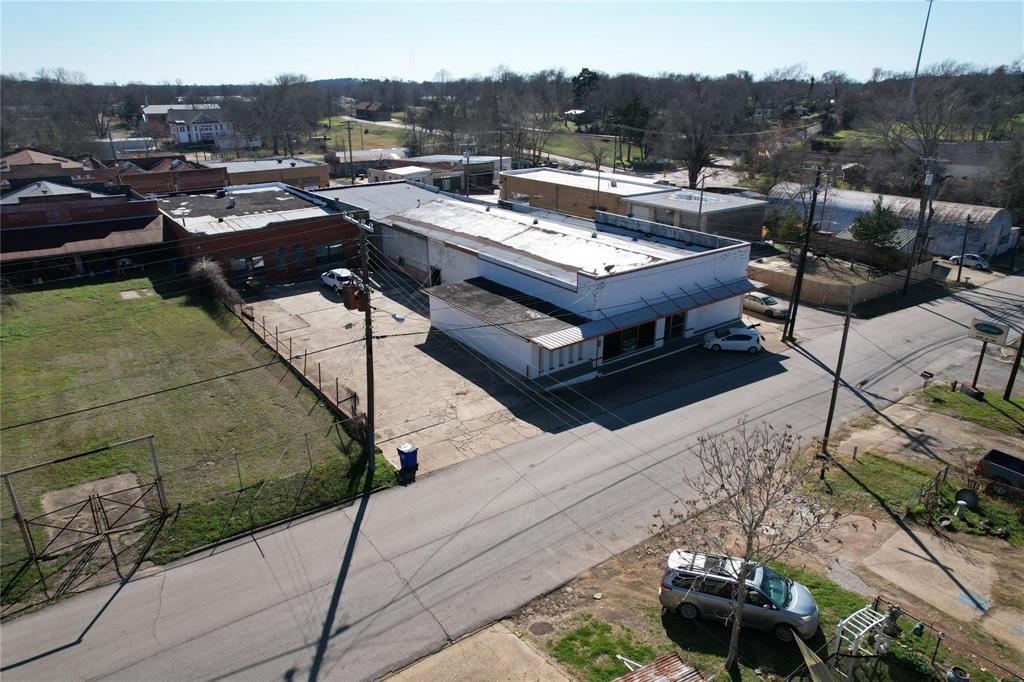 201 E Houston Avenue