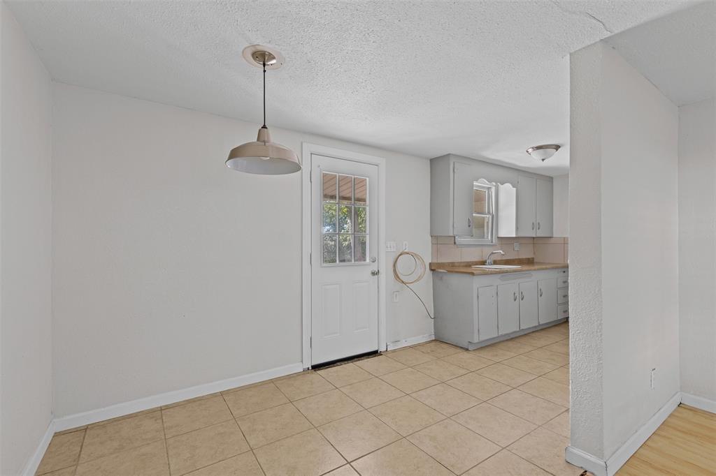 WEST OAKHURST - Residential Lease