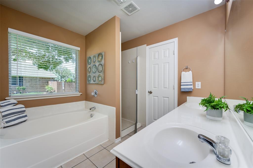 Country Lakes - Residential