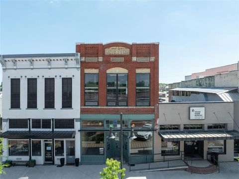 120 W Main Street Denison TX 75021