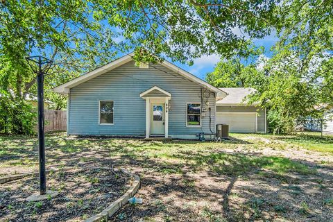 424 Denton St Street Howe TX 75459