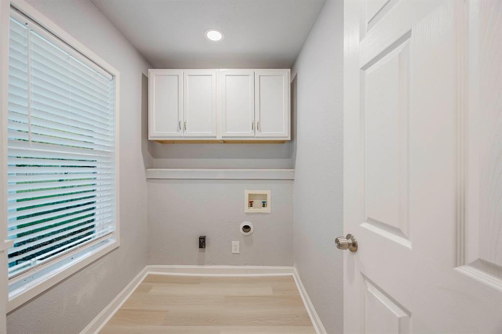 Jd Merchant Surv Abs 850 - Residential