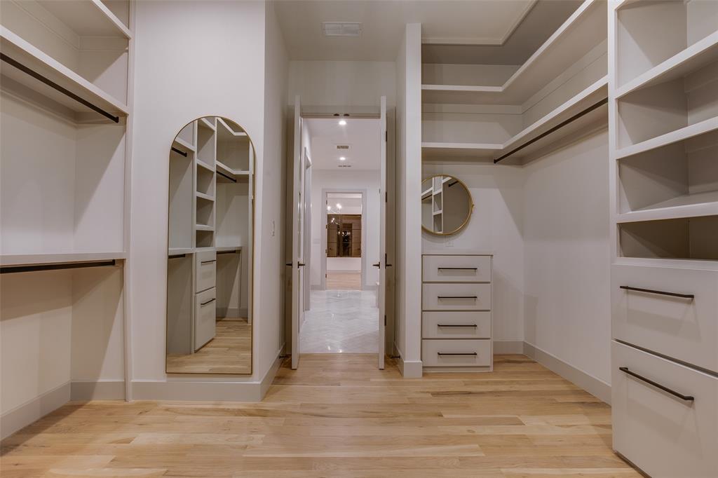 LAKEWOOD NORTH ESTATES - Residential