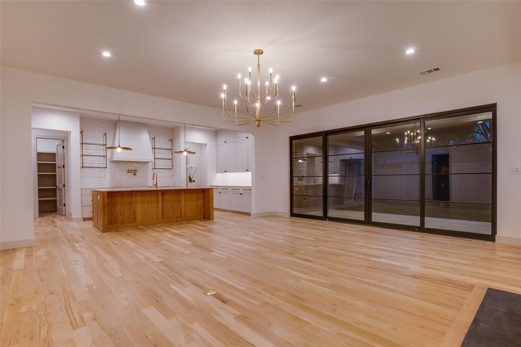 LAKEWOOD NORTH ESTATES - Residential