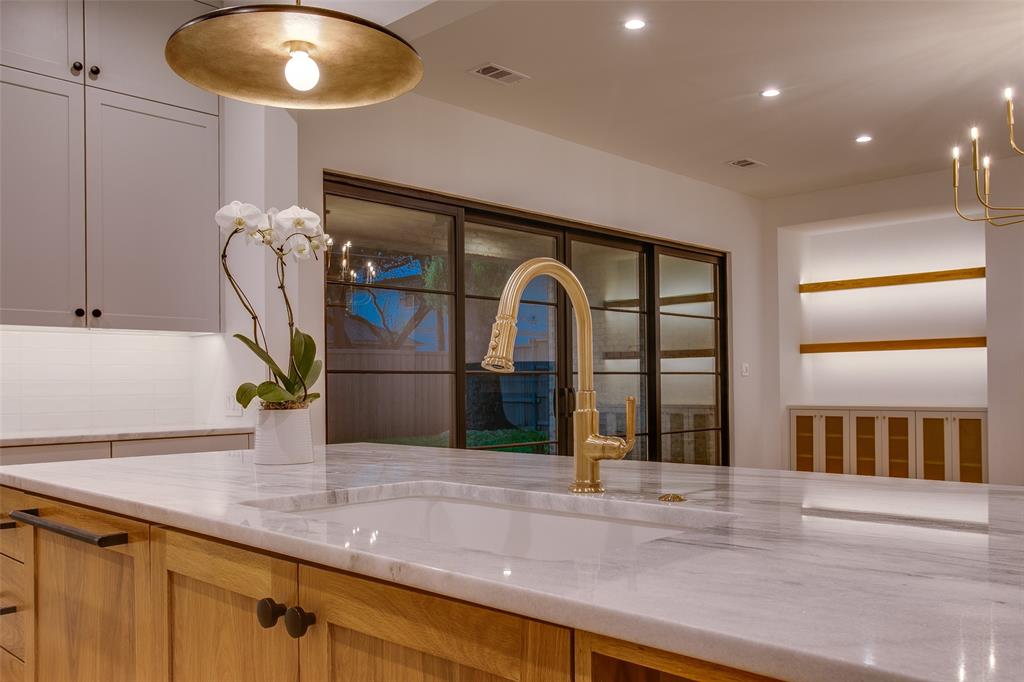 LAKEWOOD NORTH ESTATES - Residential