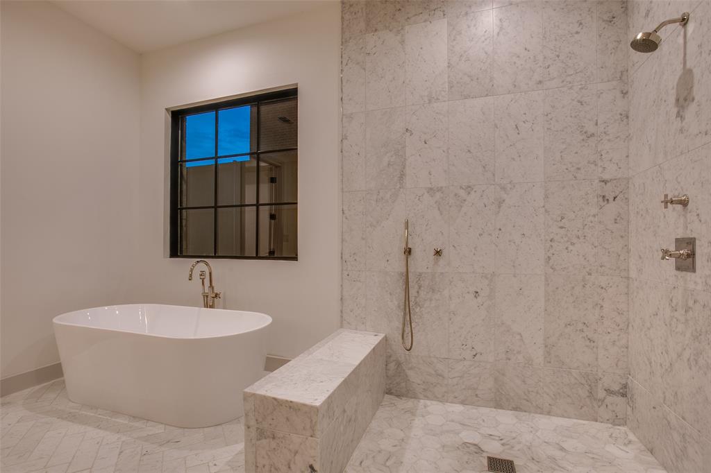 LAKEWOOD NORTH ESTATES - Residential