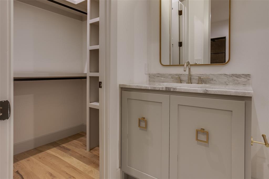 LAKEWOOD NORTH ESTATES - Residential