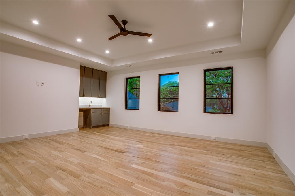 LAKEWOOD NORTH ESTATES - Residential