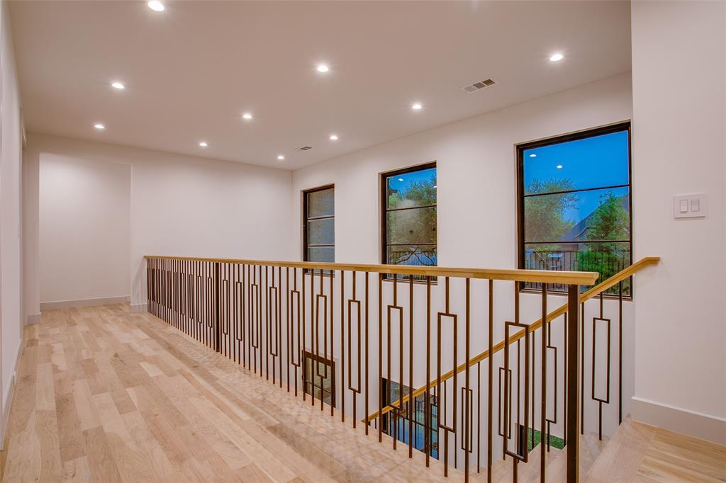 LAKEWOOD NORTH ESTATES - Residential