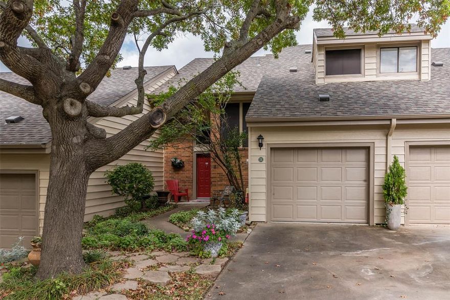 Fantastic Get Away in Gated Community At Beautiful Lake Texoma.FULLY FURNISHED!Ideal location backs to greenbelt.Community boasts pool,spa,tennis courts and park.Spacious Condo with open concept.Slat tiled flooring  flows through downstairs.Family Room with Fireplace and wet bar opens to well equipped kitchen with wrap around breakfast bar.Sunny Nook.Wall of windows downstairs offers views of wood deck & greenbelt.Half bath down for guests.Owner's retreat upstairs with dual sinks,oversized shower & easy access to upstairs deck.Two secondary Bedrooms up with pass thru bath & one with access to upper deck.Roof replaced 2019 & exterior paint 2020.Solar screens added.Peaceful location with beautiful sunsets.Wow!