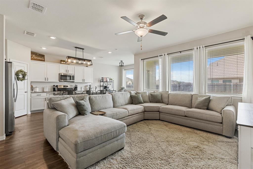1001 Mesquite Lane