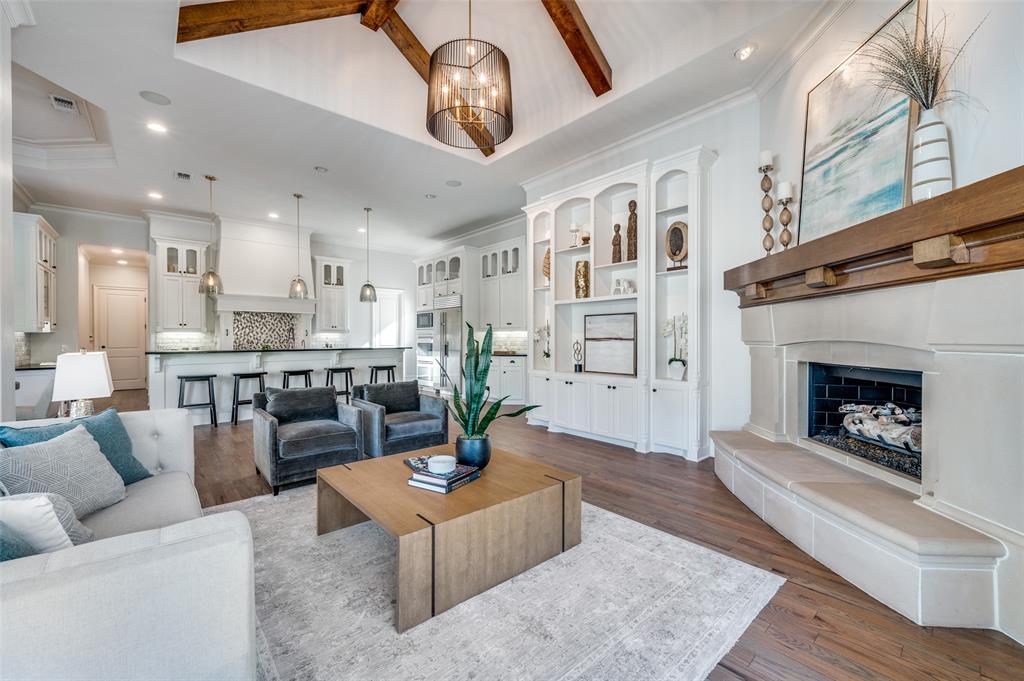 2120 Meadow View Drive