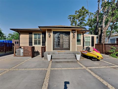3127 Pastor Street Dallas TX 75212