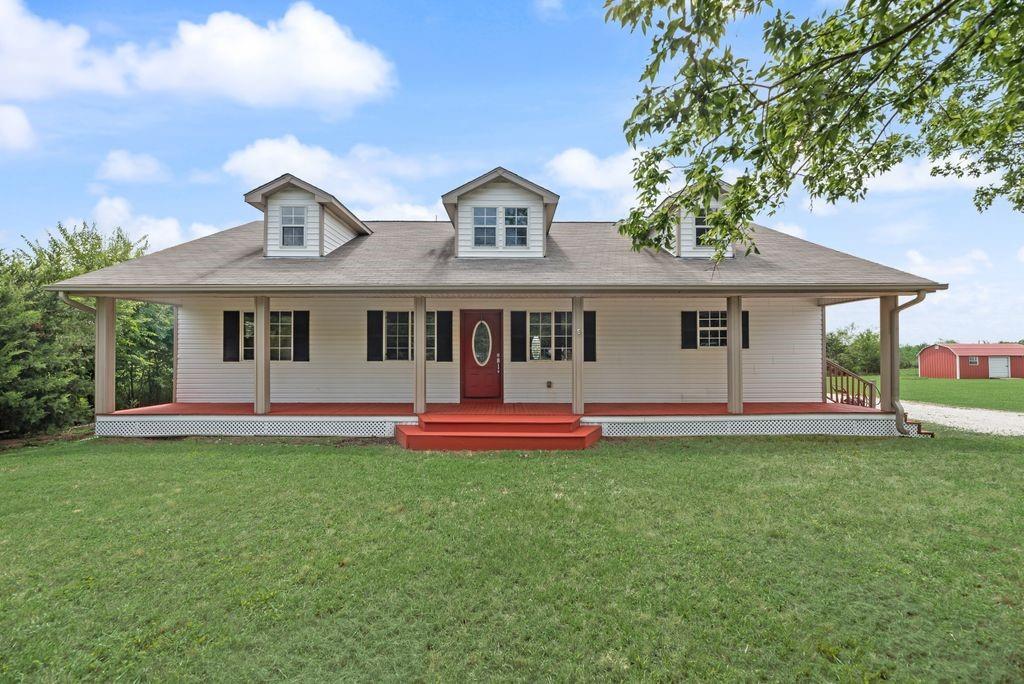Photo 1 of 33 — 10752 County Road 312, Terrell, TX 75161