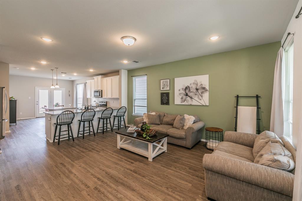 10041 Adams Lane