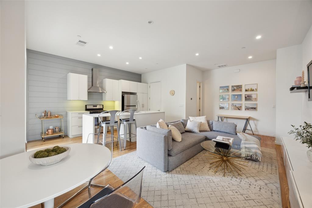 3816 San Jacinto Street 306
