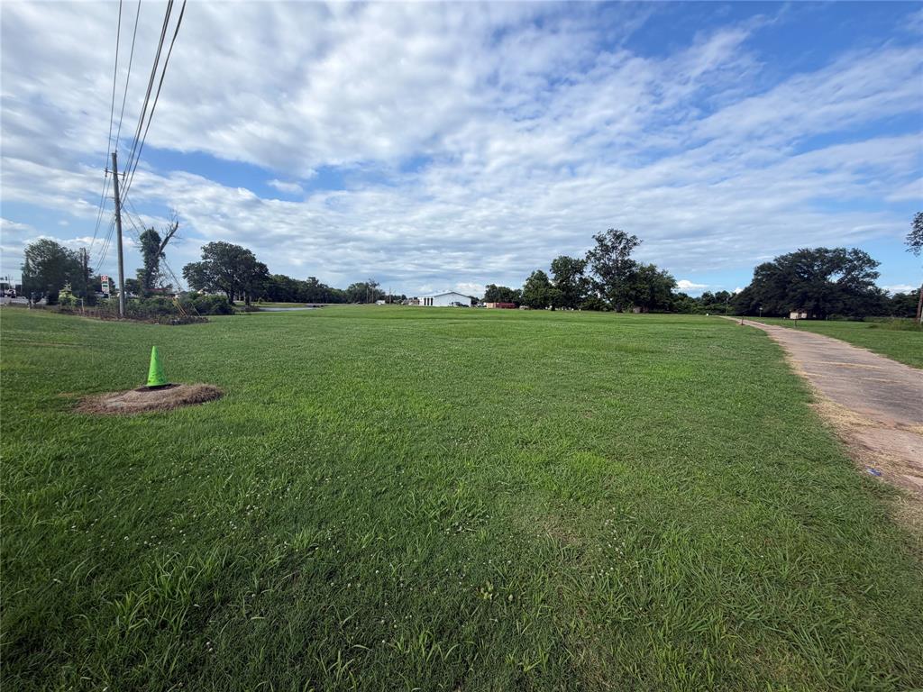 5222 Airline Drive
