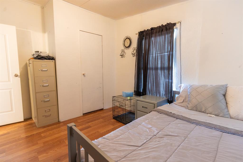 Lone Acres - Residential