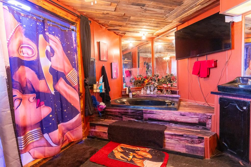 Lone Acres - Residential