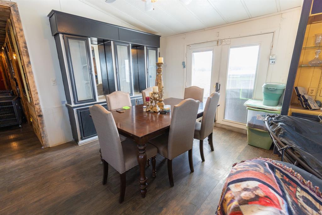 Lone Acres - Residential