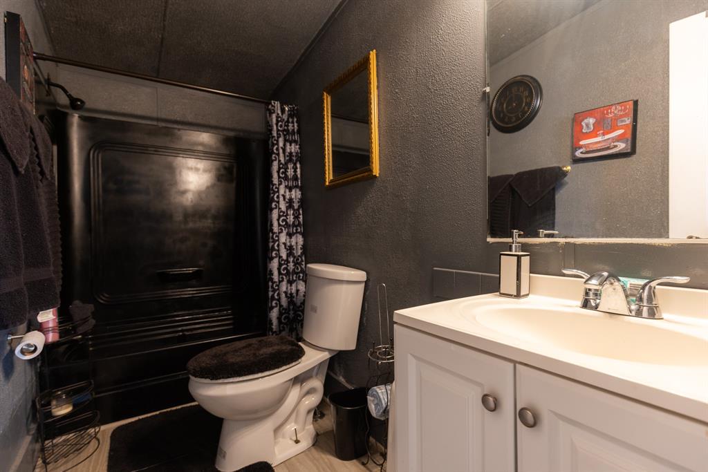 Lone Acres - Residential