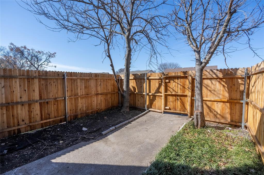 English Estates 6, Wimbledon Garden - Residential Lease