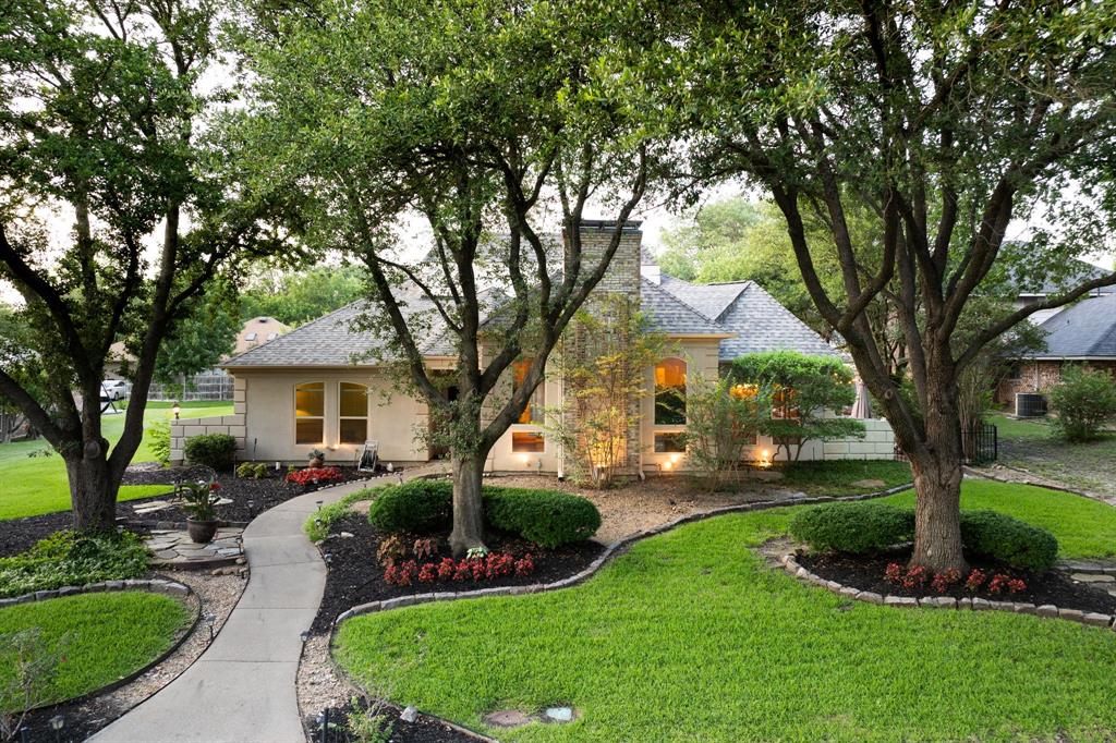 1450 Meandering Way
