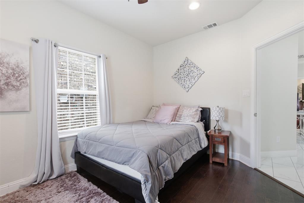 1505 Lakeview Drive