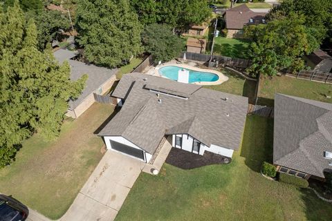 Tiny photo for 5009 Fairmount Drive, Arlington, TX 76017 (MLS # 21099290)