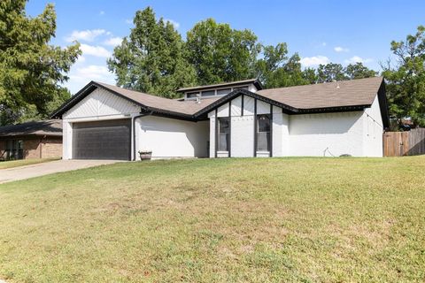 Tiny photo for 5009 Fairmount Drive, Arlington, TX 76017 (MLS # 21099290)