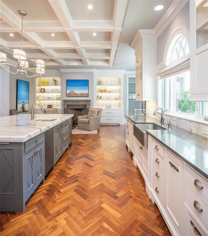 River Oaks - Residential