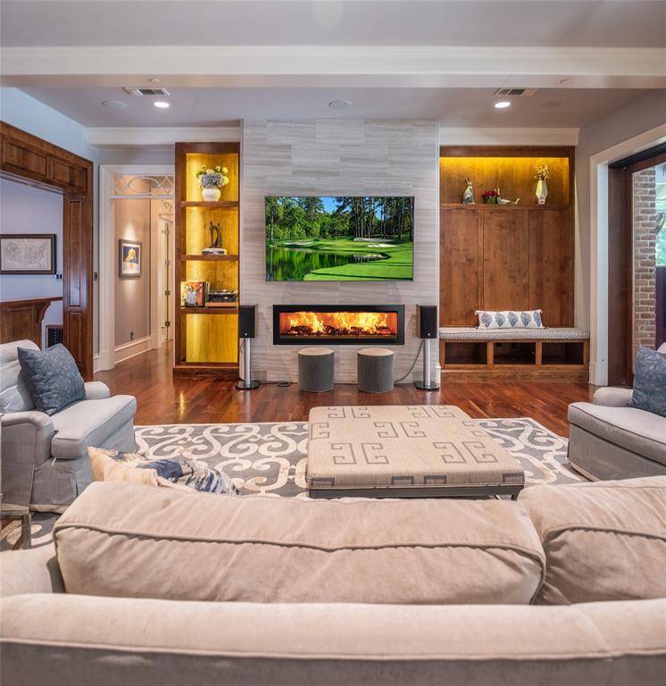 River Oaks - Residential