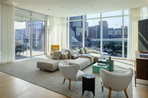 1747 Leonard Street 403 Dallas TX 75201