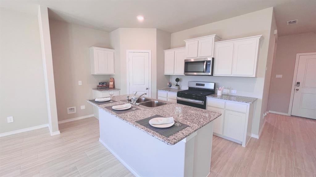 10613 DRIPPING CREEK Lane