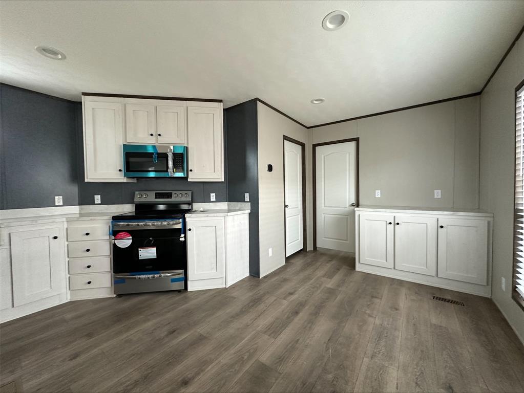 Astoria Crossing - Residential Lease