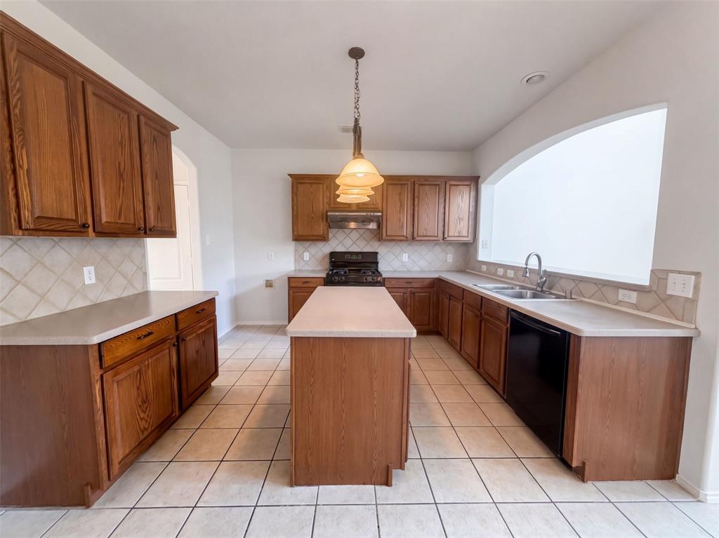 1304 Grapevine Drive