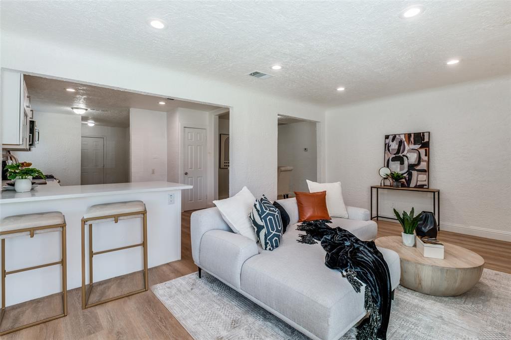 Kessler Plaza - Residential