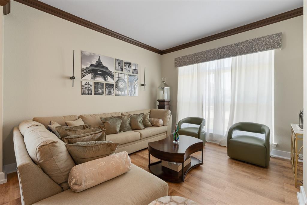 2814 Saint Maria Drive