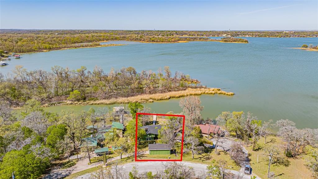 Photo of 9520 Heron Drive, Fort Worth, TX 76108 (MLS # 21213627)