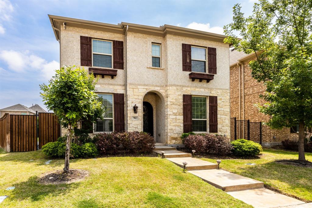 Photo of 782 Windsor Road, Coppell, TX 75019 (MLS # 21374947)