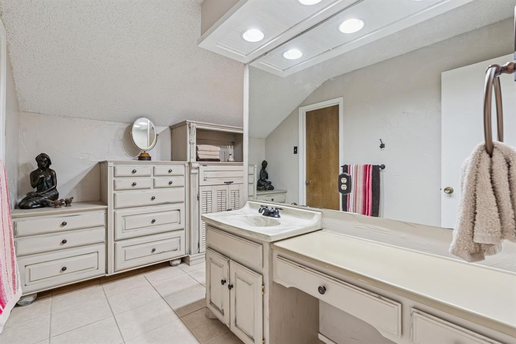 NA - Commercial Sale