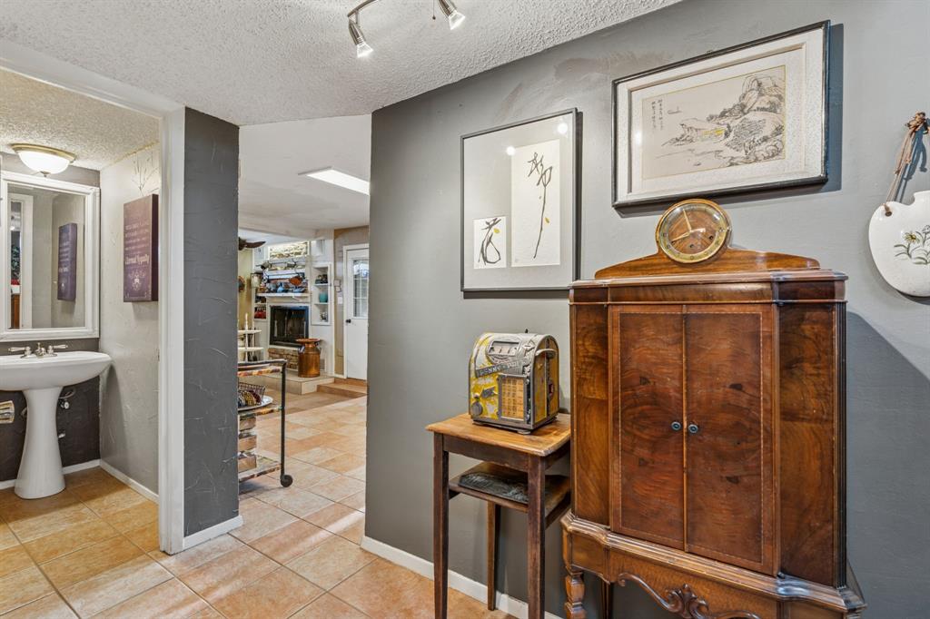 NA - Commercial Sale