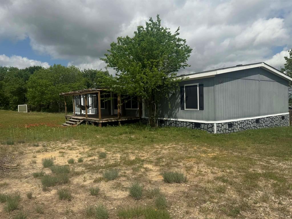 1085 Highland Circle