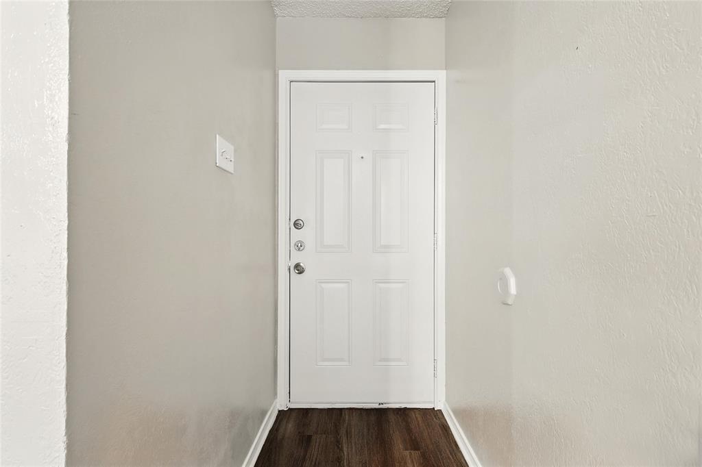1703 Creekview Drive