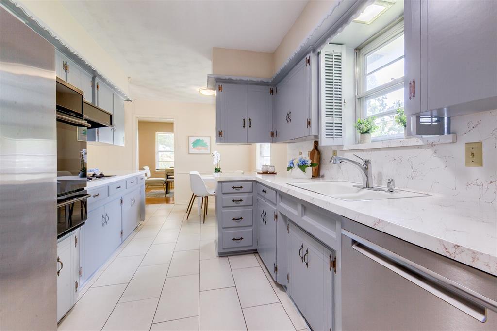 325 Hillside Avenue