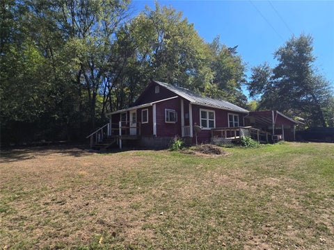Photo of 109 County Road 4835, Winnsboro, TX 75494 (MLS # 21419903)