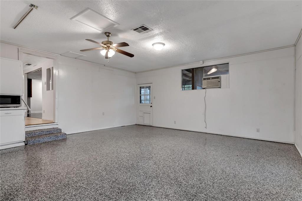 Freeman, Samuel Survey - Residential Lease